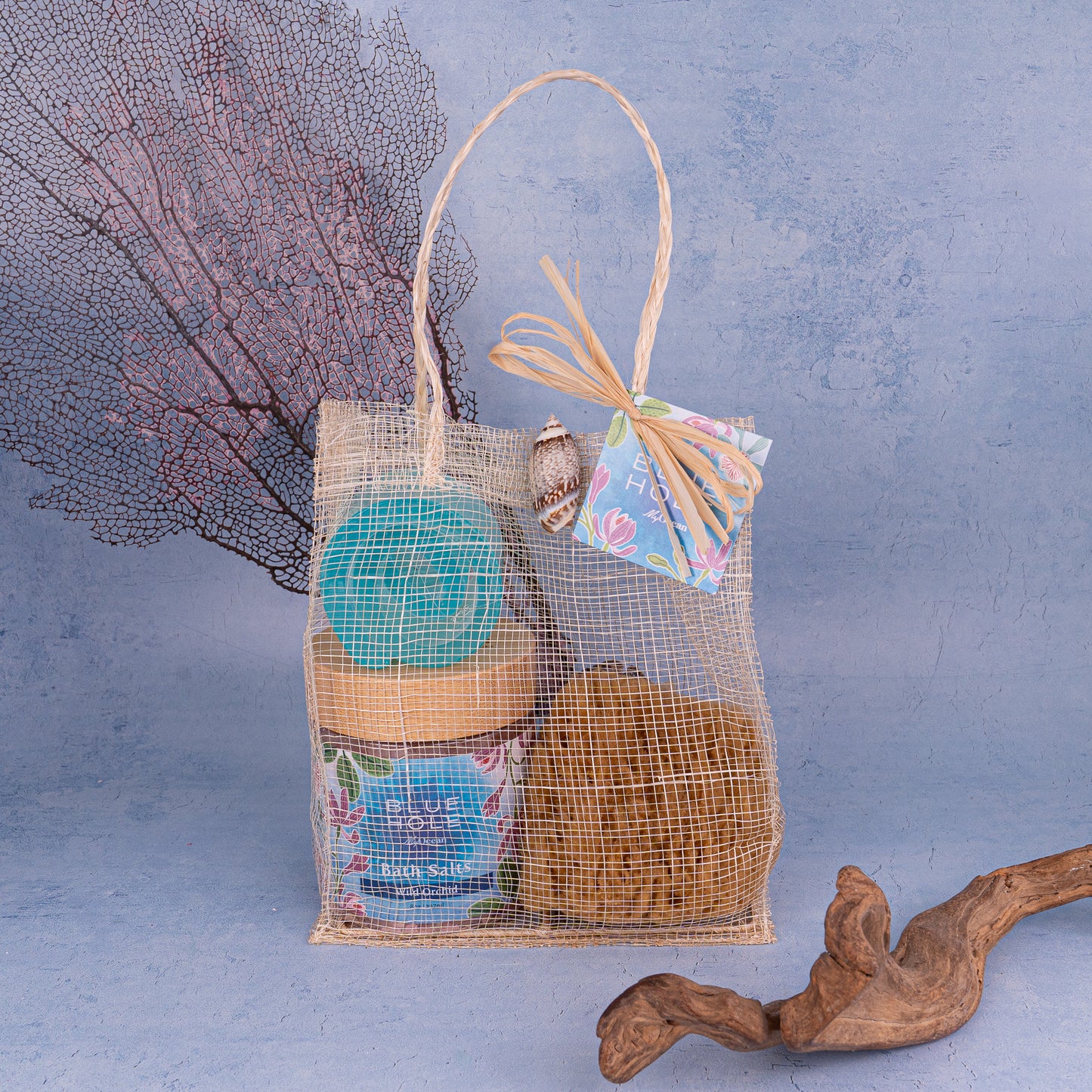 BLUE HOLE BAG MED SALTS SOAP SPONGE