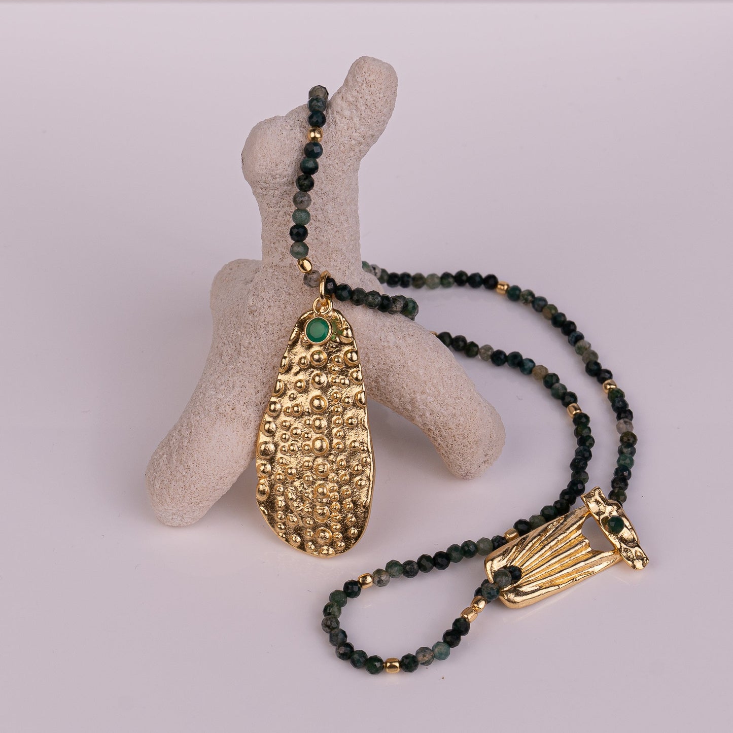 PENDANT GP NECKLACE W/ GEMS