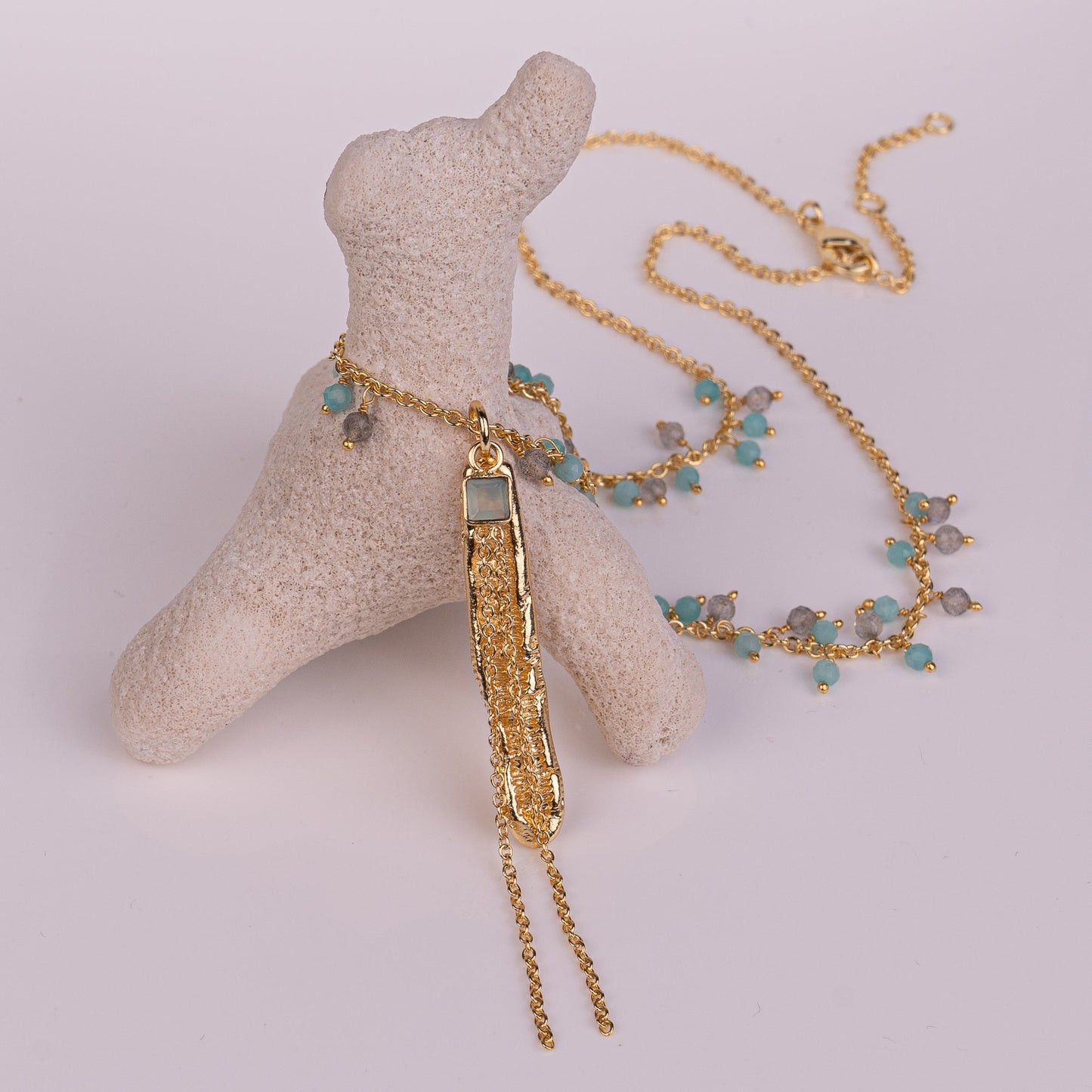 PENDANT GP NECKLACE W/ GEMS