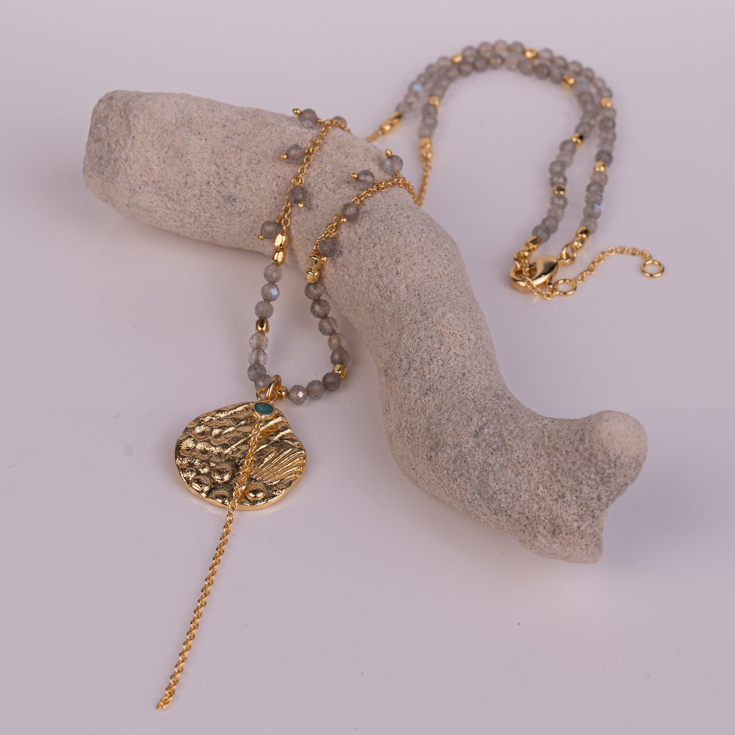 PENDANT GP NECKLACE W/ GEMS