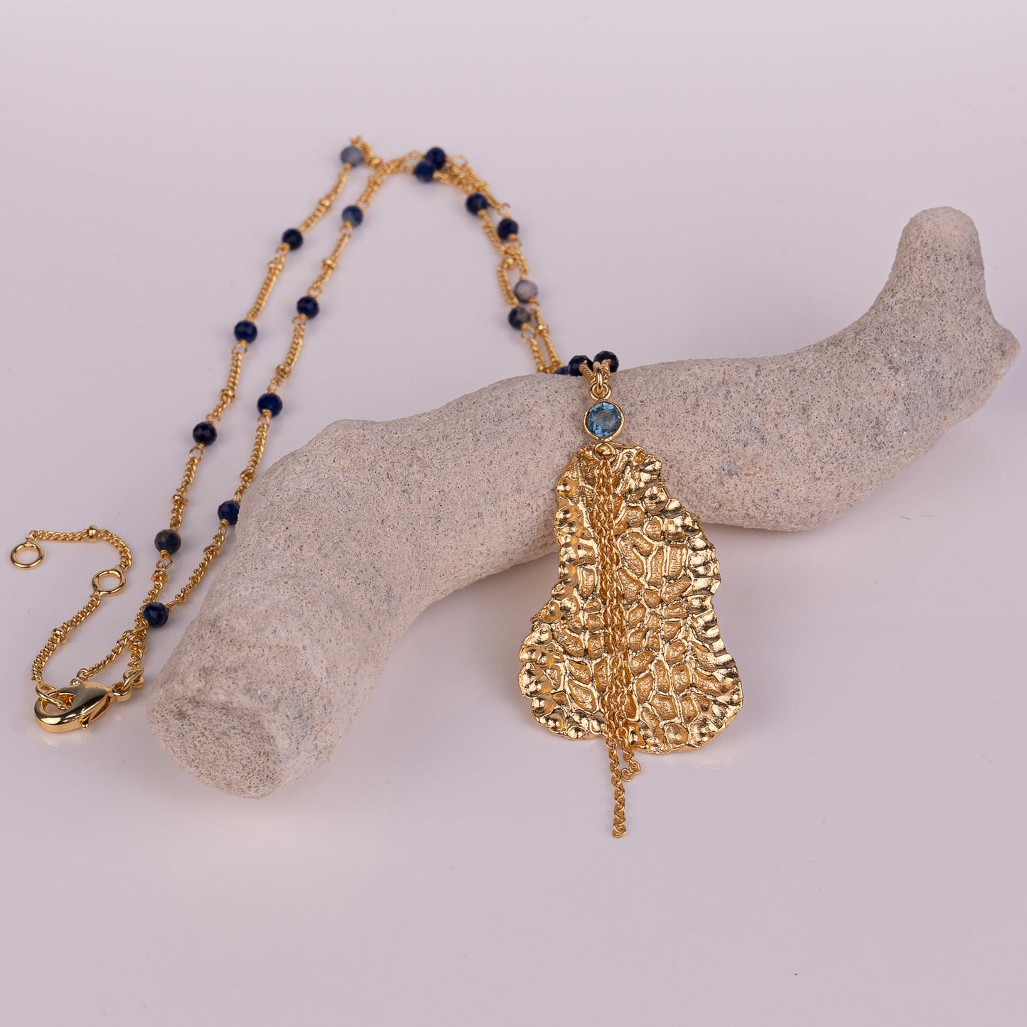 PENDANT GP NECKLACE W/ GEMS