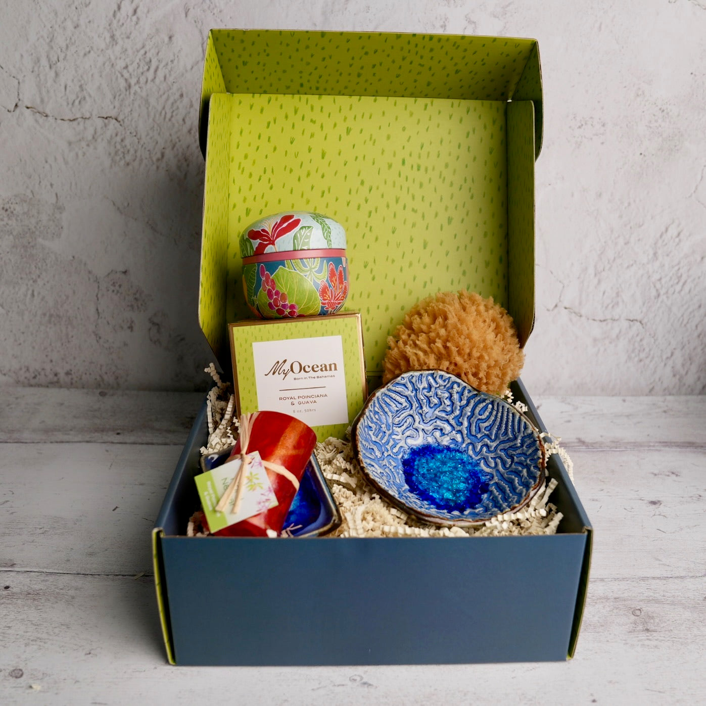 Abaco Gift Box with Coral bowl (Option B)