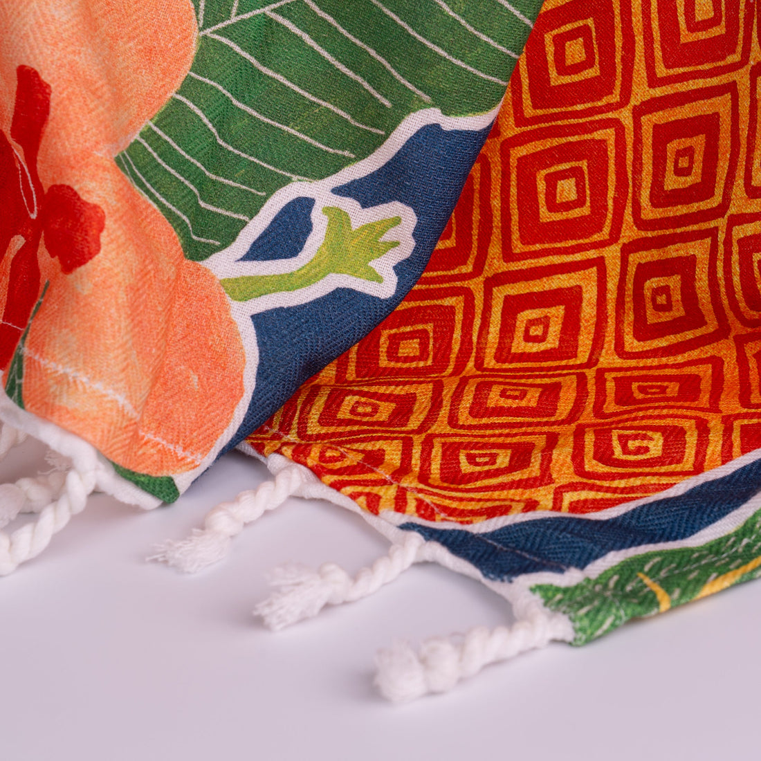 TURKISH TOWEL - PARROTS & PAPAYA