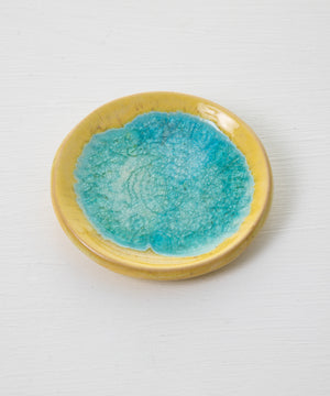 
            
                Load image into Gallery viewer, SUMMERTIME STUDIO CERAMIC ROUND SOAP DISH
            
        